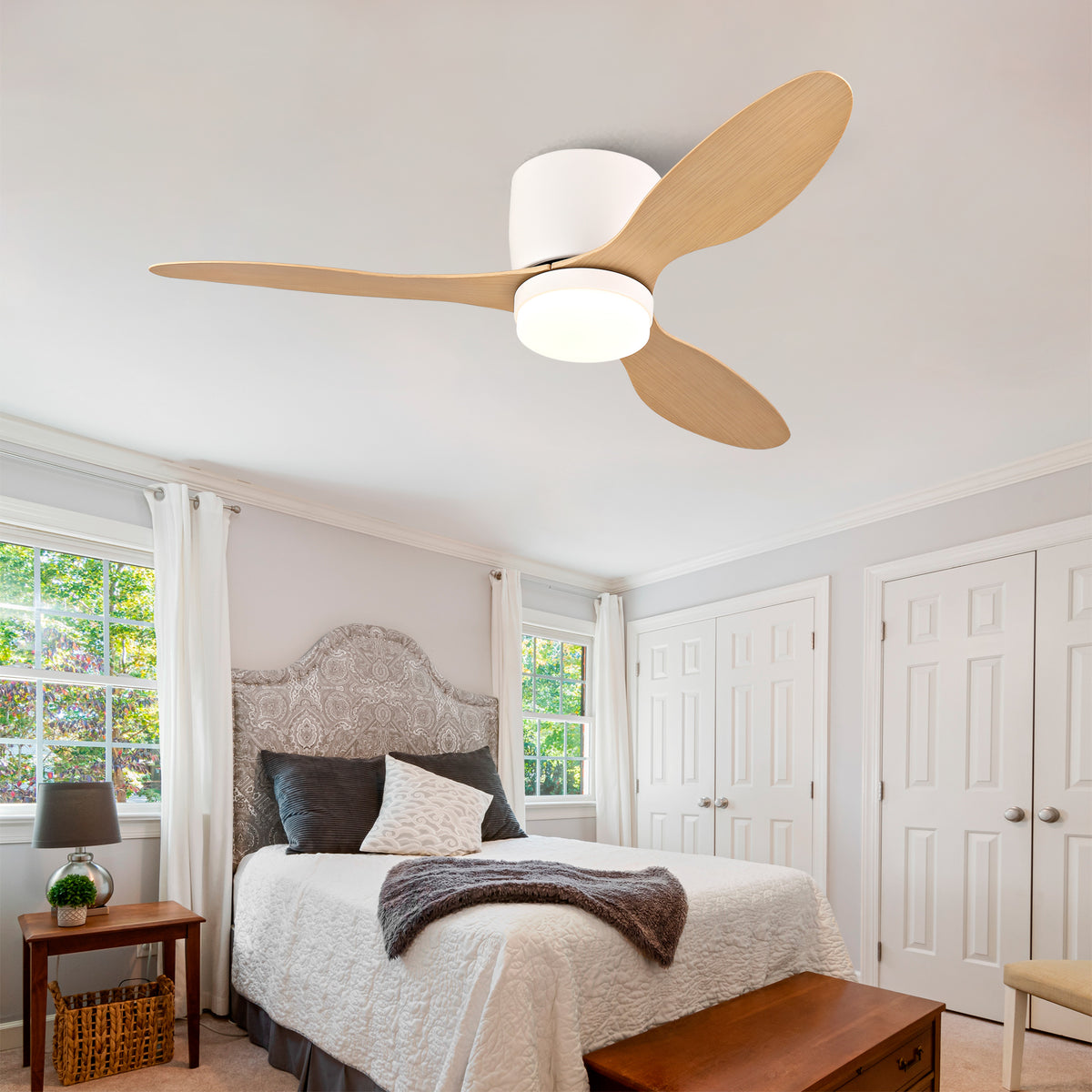 42-inch Ceiling Fan with Light, Ultra-Slim Flush-Mount Design, 3 ABS Plastic Blades, Remote Control Included, 6-Speed Adjustment, Reversible DC Motor, Quiet Operation, Ideal for Bedrooms, Indoor/Outdo
